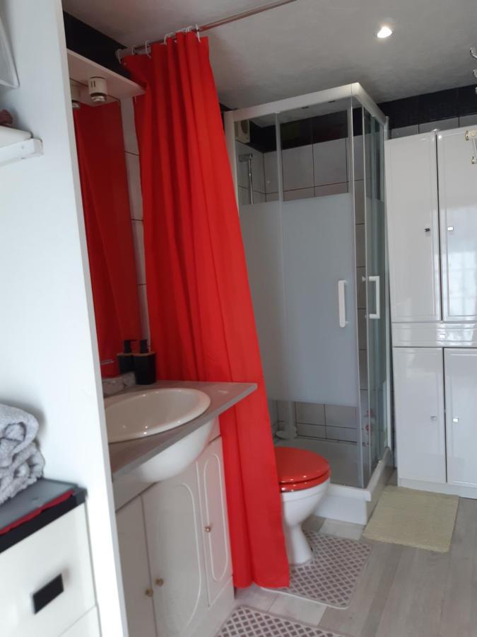 Apartament Studio Independant Saint-Illiers-la-Ville Zewnętrze zdjęcie